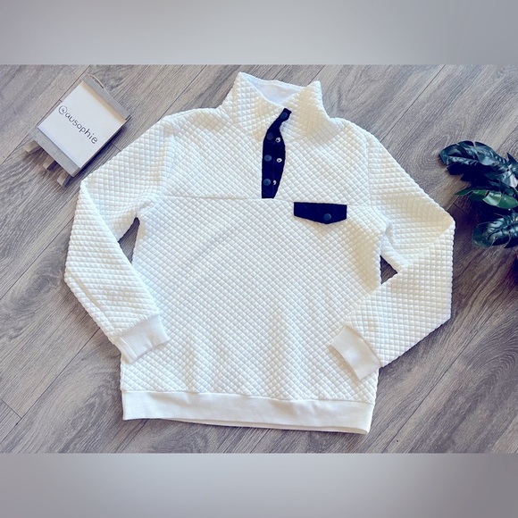 Btfbm waffle pattern pullover sweater with button neck in white/navy. Size S - Picture 7 of 11